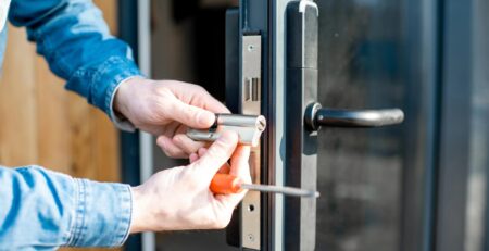 5 Key Reasons to Call a Locksmith
